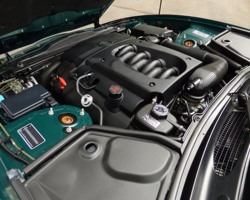 Jaguar XK8 2005 il motore 4.2